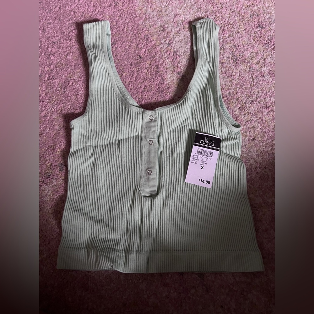 Rue 21 Tank